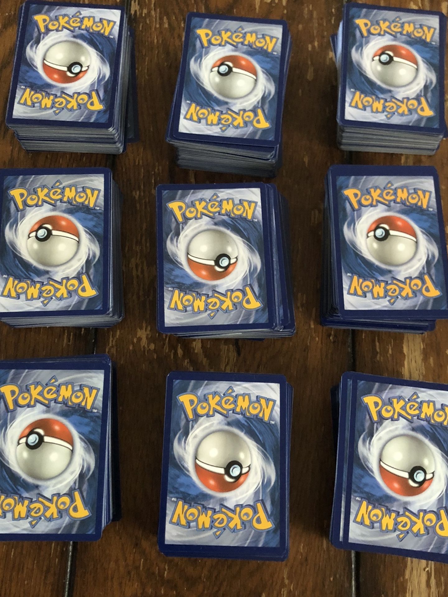 900 Pokémon Cards