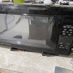 Amana 2.1 Cubic Counter Top Microwave 