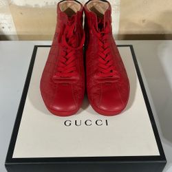 Gucci Leather Calf G Sign Sneaker
