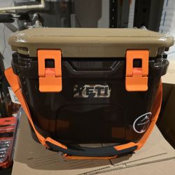 Yeti Roadie 15 Hard Cooler