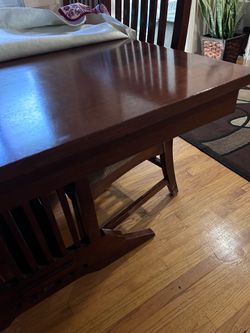 Table couches accent chairs Free