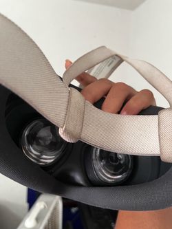 Meta Quest VR Headset 3s