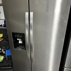 Whirlpool Refrigerator 