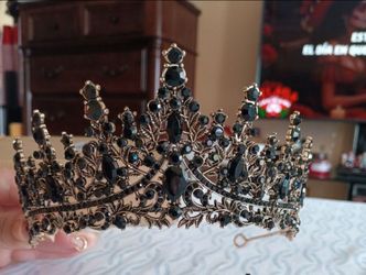 Black crown