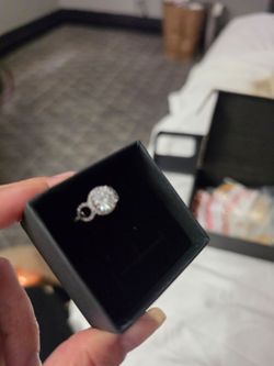 Silver Halo moissanite vvs Ring