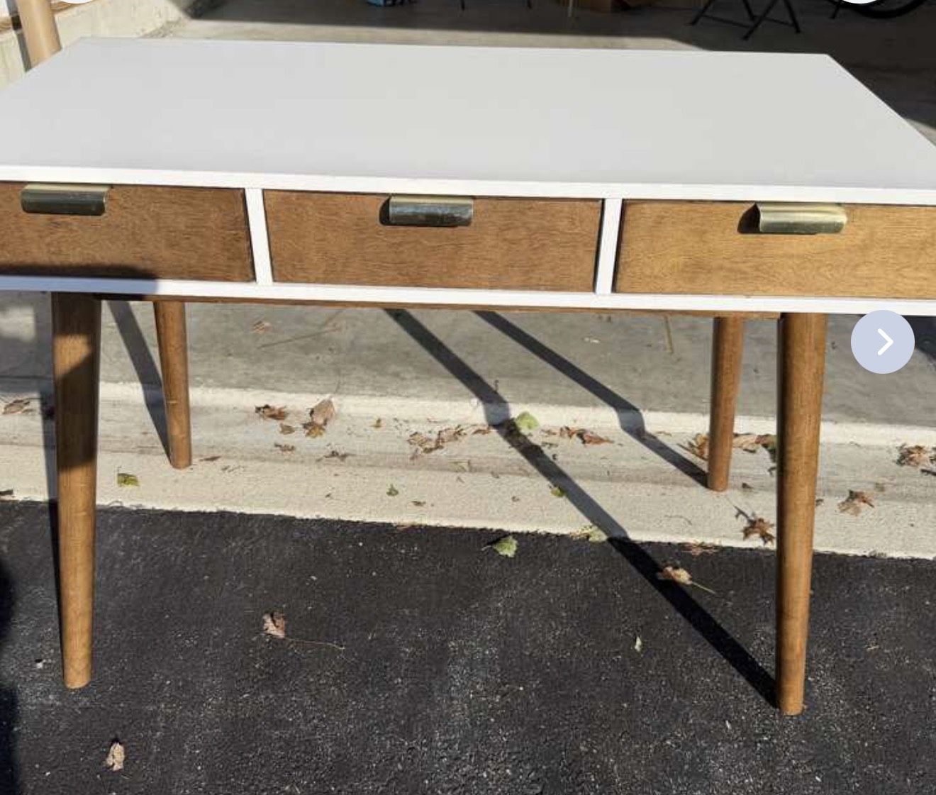 Desk White With Wooden Legs