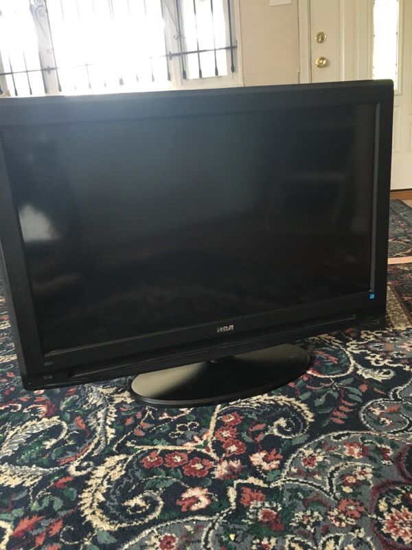 RCA 32 led TV (Trade for Xbox One)