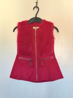 Girls Red Faux Fur Zip-Up Vest size 3T