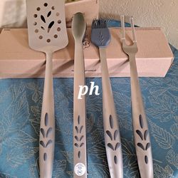 JUEGO DE 4 UTENSILIOS PARA PARRILLA PRINCESS HOUSE ⚘️