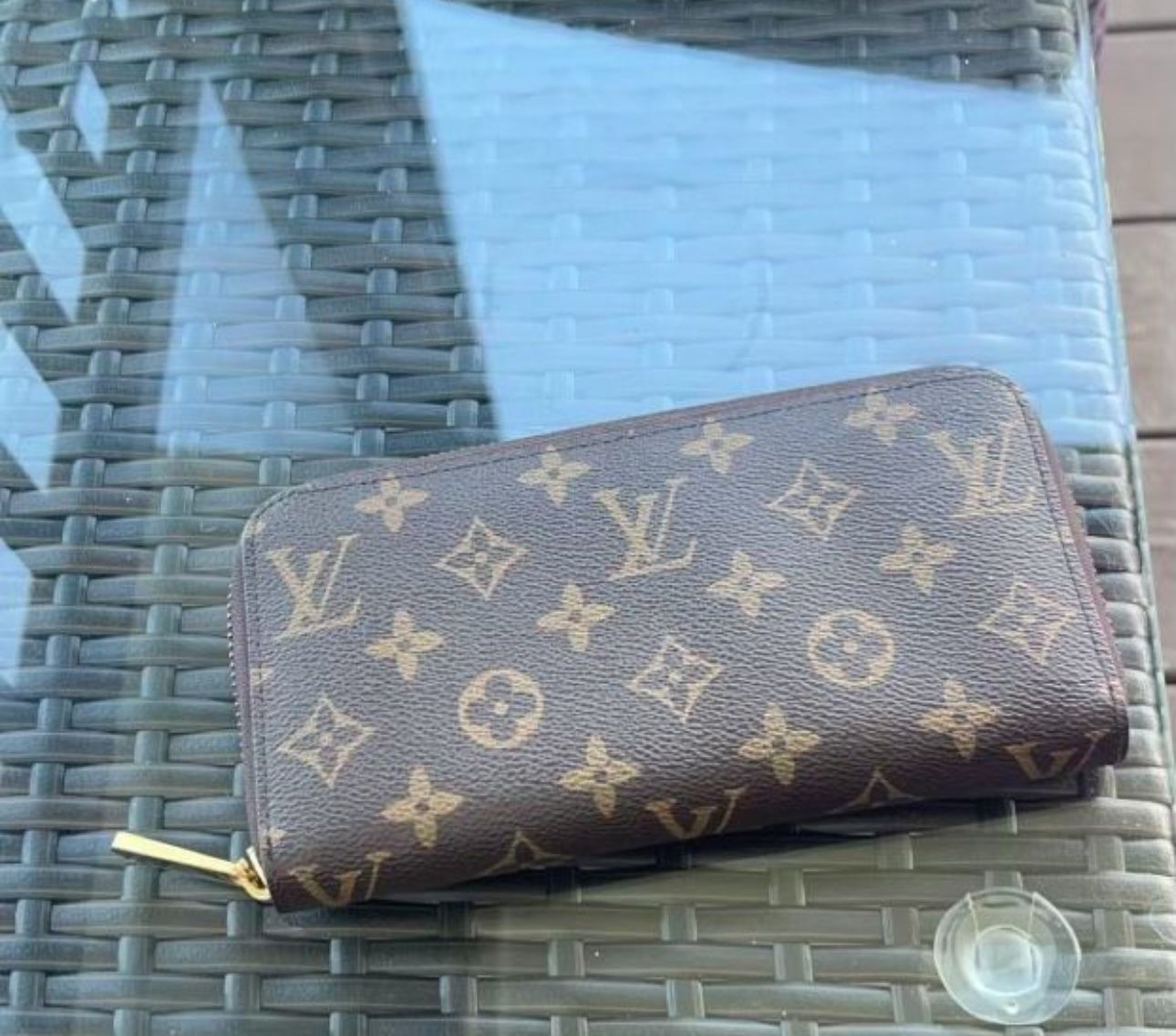 Louis Vuitton Zipper Wallet
