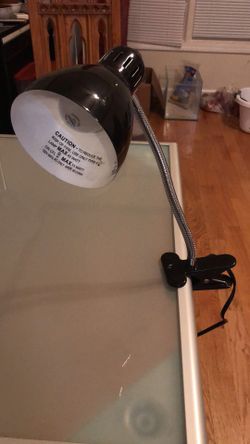 Table lamp
