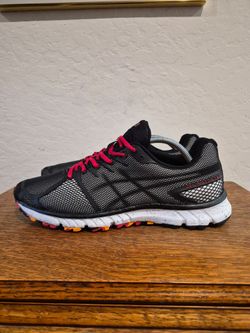 ASICS Gel-Instinct 33 Athletic Trailing/Running shoes
Men's Size US 10