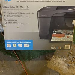 Printer Office Jet  Pro 8715 New In Box