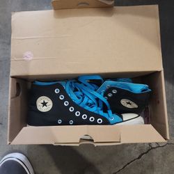 Exclusive...Clean  High Top Converse For SALE 