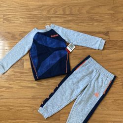 NWT Reebok Boys Fleece Active 2pcs Outfit Set size 4T 