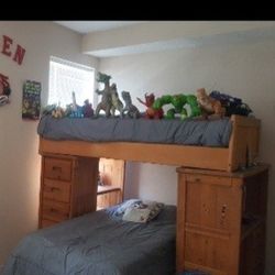 Twin Size Bunk Bed 