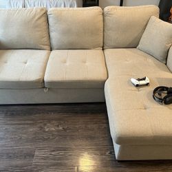 Sectional Couch With Chase