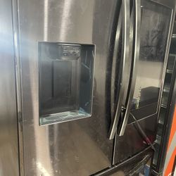 Samsung Digital Screen Wifi  Model: RF27T5501SG