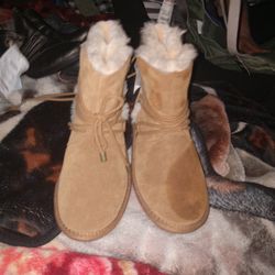 Boots With Furr