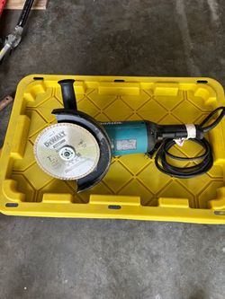 Makita 9 inch grinder model  GA 9060