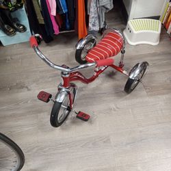 Schwinn Lil Stingray Tricycle Red. NEW