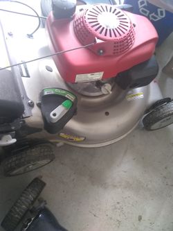 Lawn mower by Honda GCV 160CC with the bag for clippings