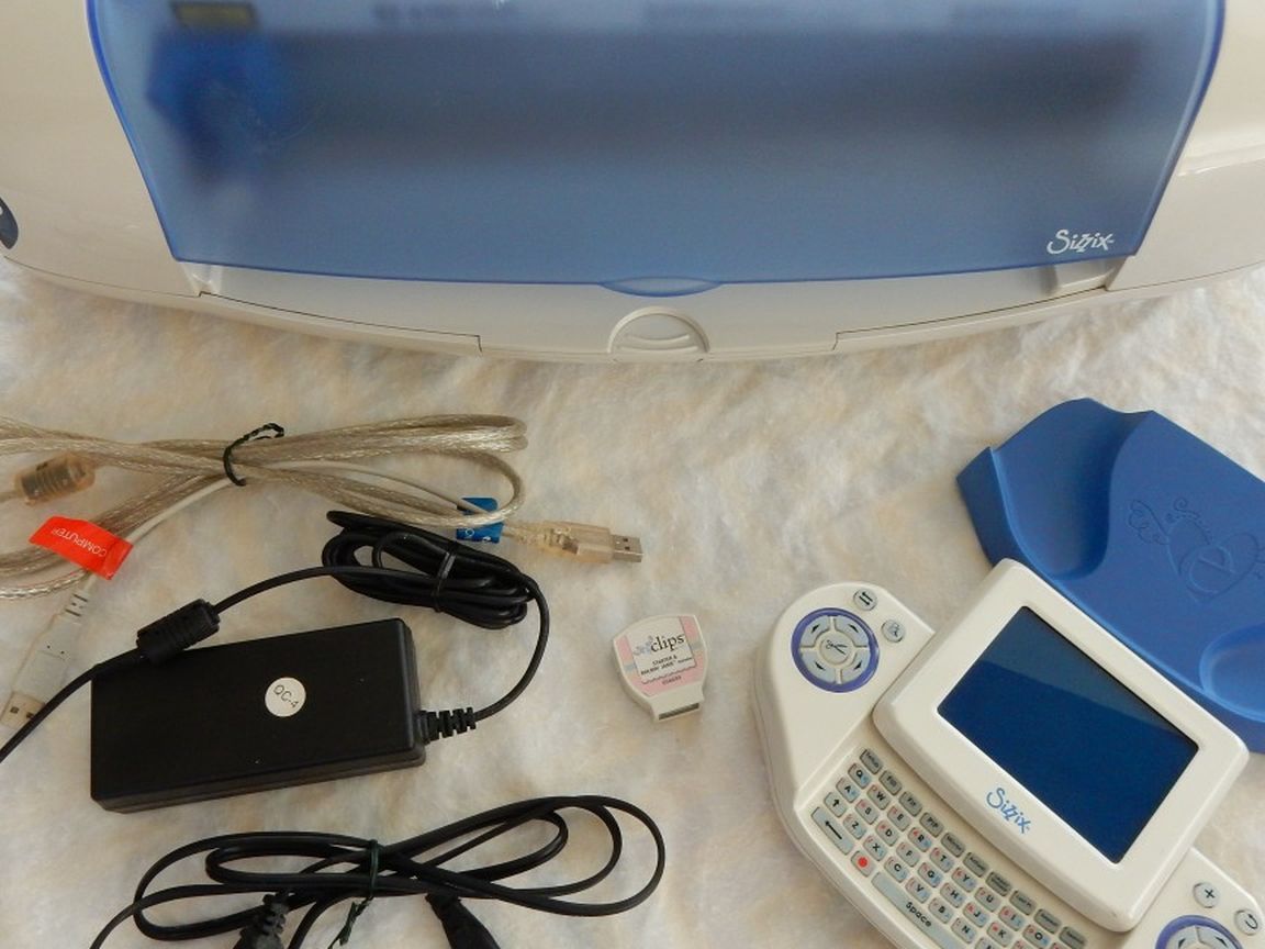 Sizzix Eclips Electronic Shape Cutting Machine EC-C1200 & Remote