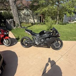 YAMAHA R1 Raven Edition 