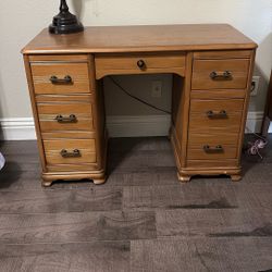 Student Desk