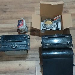 Buick Enclave, Toyota Prius,  Toyota Corolla Parts See Pictures 