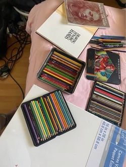 Prismacolor Art Set w Books and Canvas