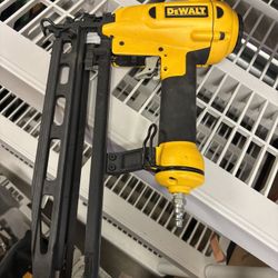 DEWALT 16 GA Finish nailer