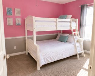 Twin over full white bunk bed plus mattresses