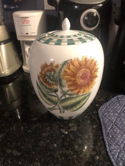 Beautiful Vintage Oriental Large Accent Jar