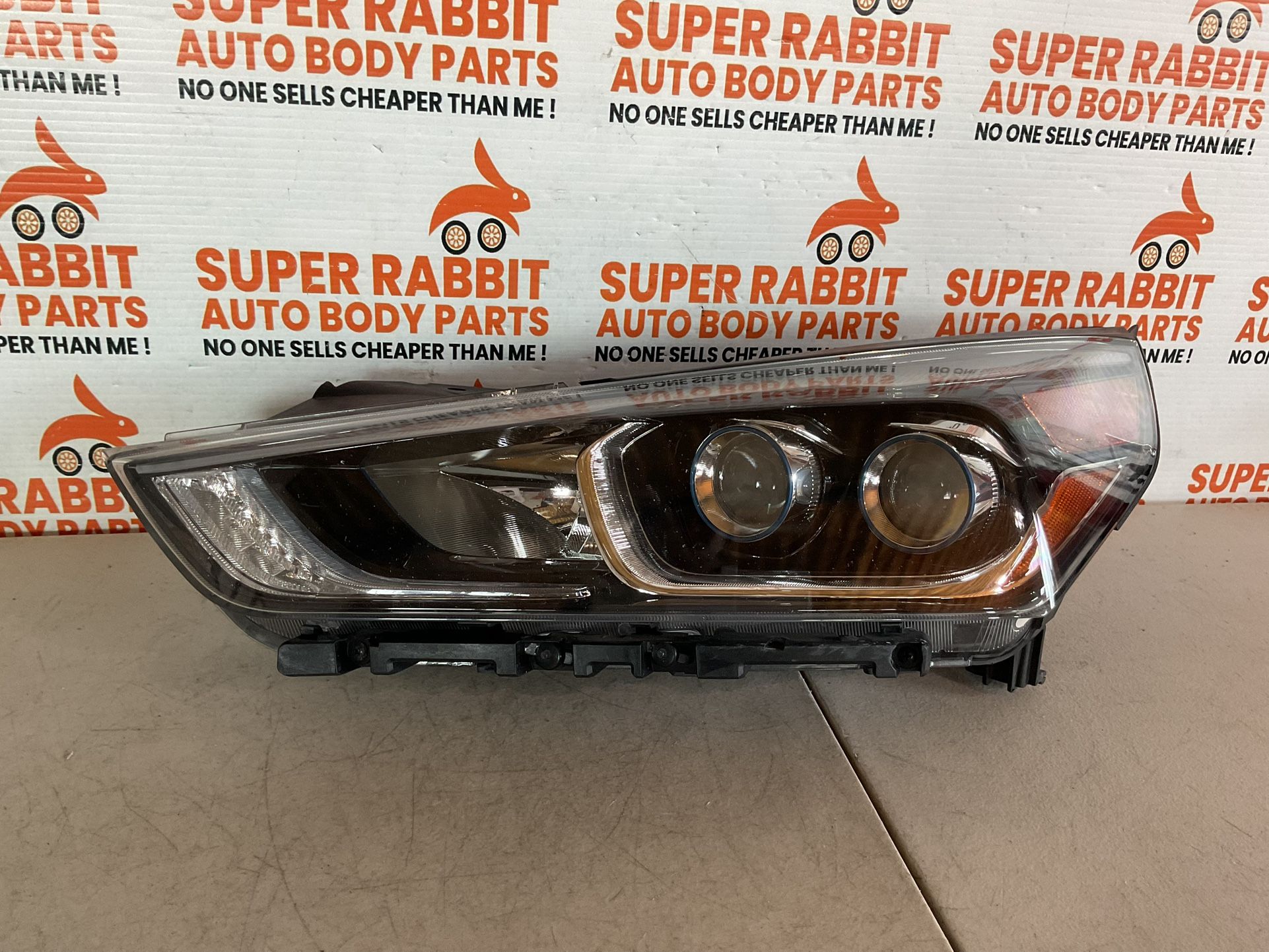 2017 Hyundai Ioniq PHEV Driver LED Headlight GOOD CONDITION😍 ORIGINAL 2019