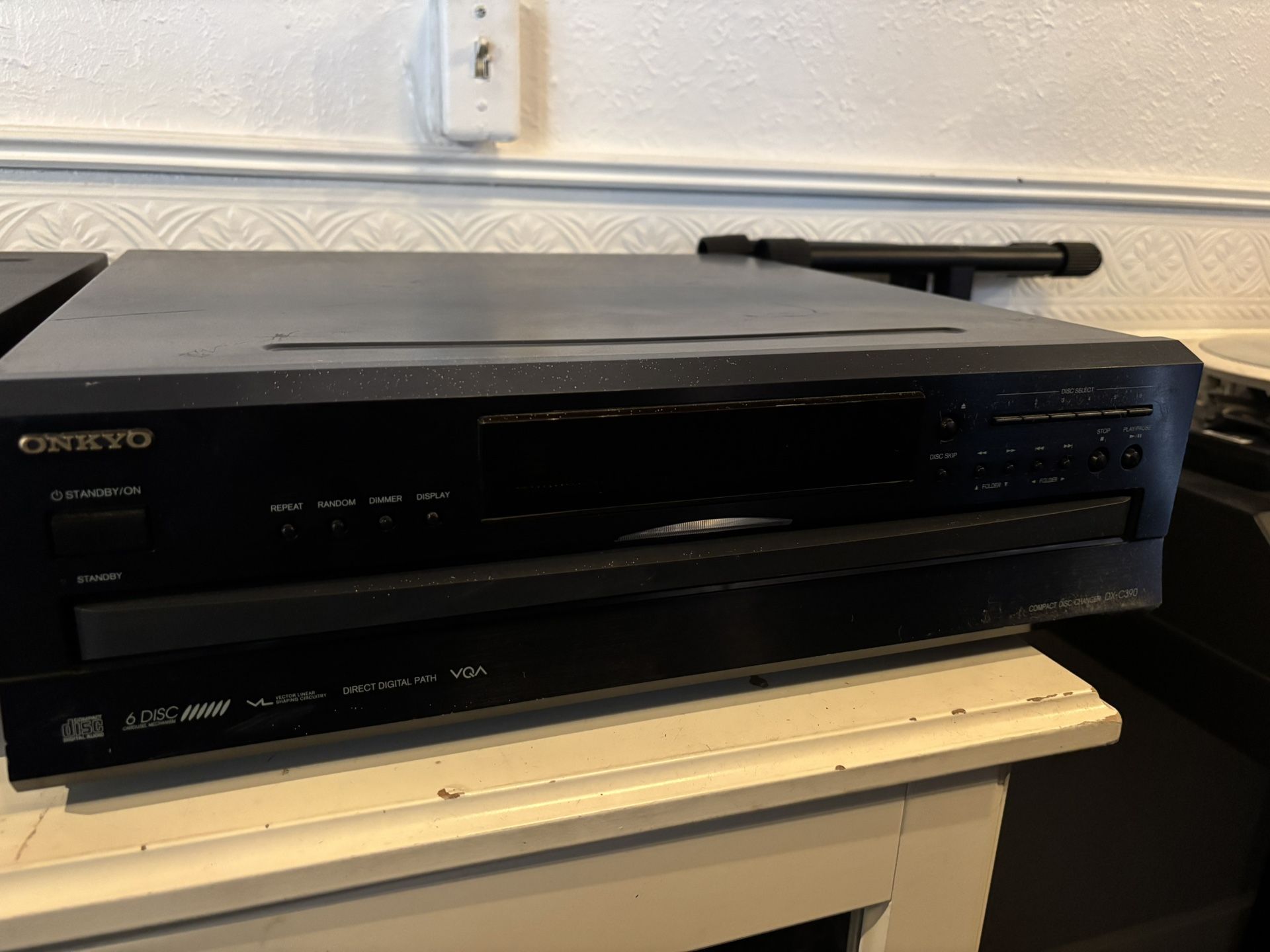 Onkyo Dx-c390 6 DiscPlayer