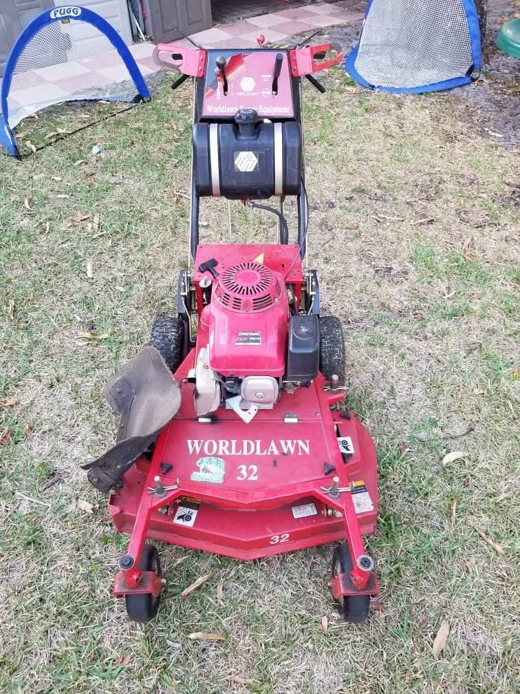 World lawn 32 walk behind mower for Sale in Opa-locka, FL - OfferUp