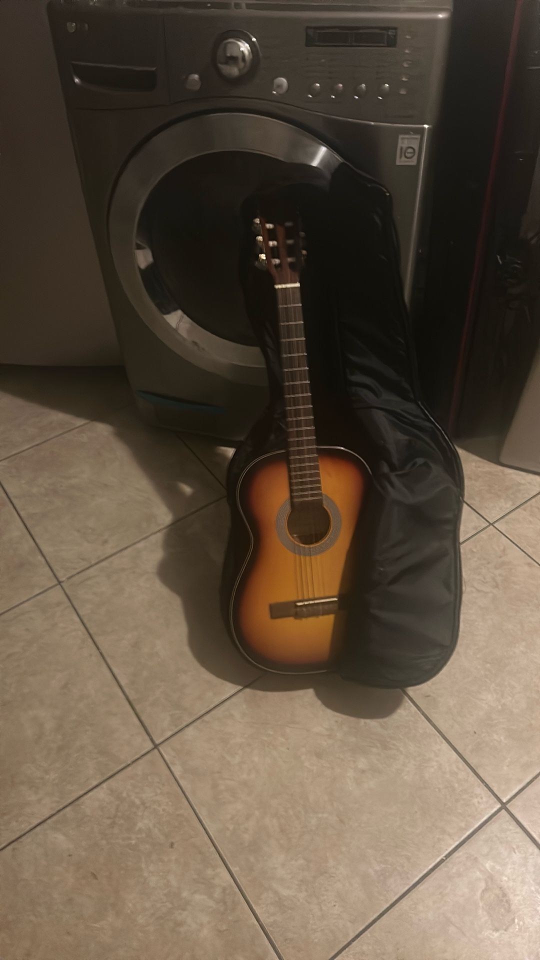 Acoustic guitar With Case