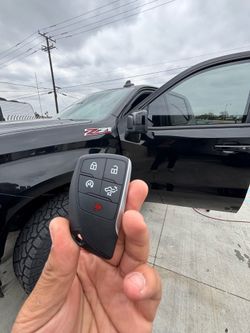 Llaves de autos / car keys and remote