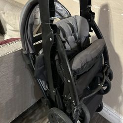 Double Stroller Good Conditions Graco