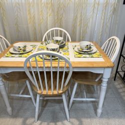 Kitchen Table w/ 4 Chairs