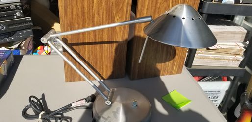 Vintage Brushed Finish desk lamp Works Great