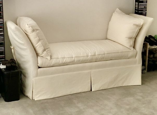 Ivory/cream chaise lounge daybed chair