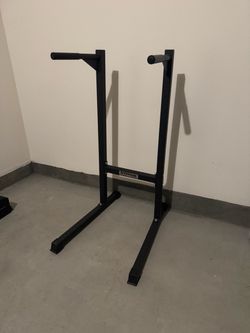 Titan Fitness Dip Stand Station