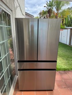 Samsung 36inch, counter depth 4 door French door refrigerator - does not work