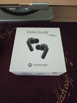 Moto buds plus (by Bose)