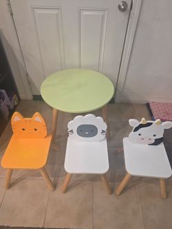 Kids table