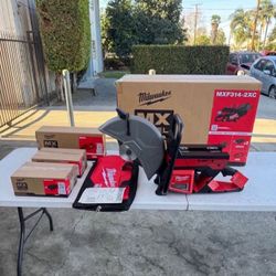 Milwaukee MX FUEL Lithium-lon Cordless 14 in. Cut Off Saw Kit with (2) Batteries and Charger