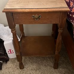 Vintage  Night Stand/End Table With Drawer
