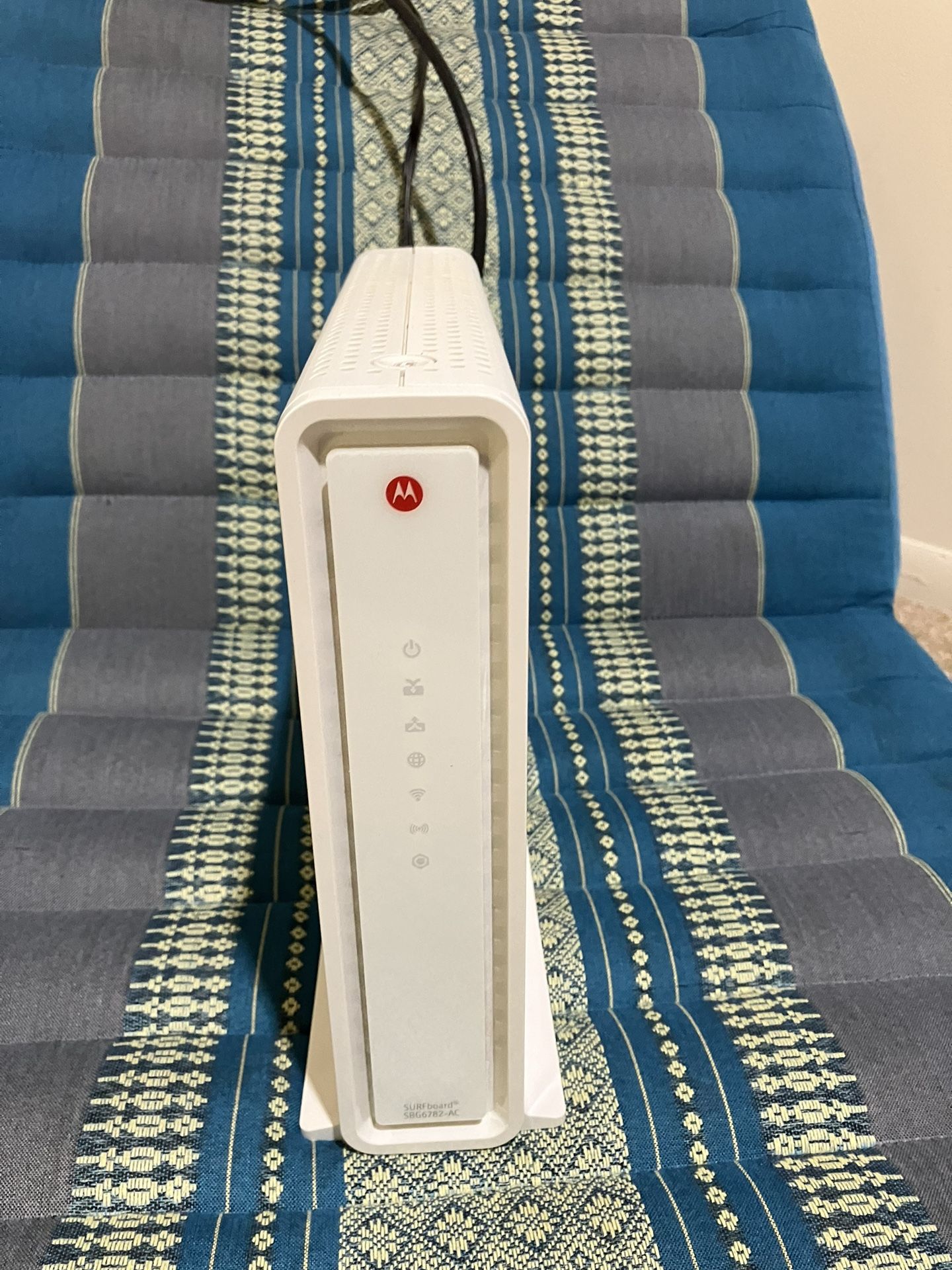 Motorola Modem/Router All In One-Ccmbo